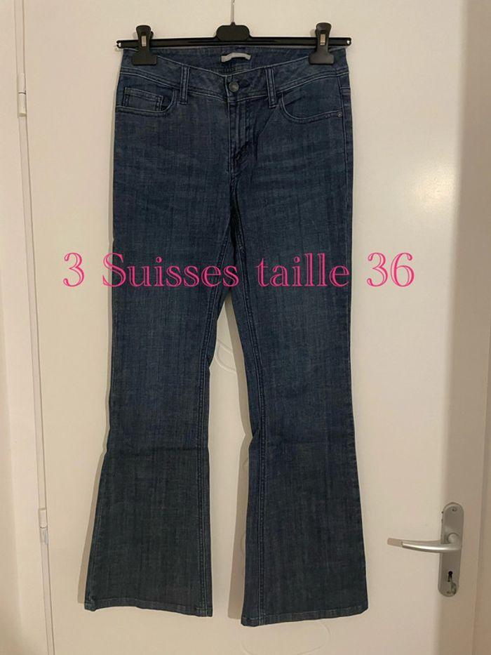 Jean bleu foncé taille haute coupe flare bas évasé large 3 suisses taille 36 - photo numéro 1