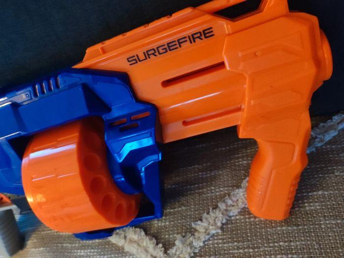 Pistolet Nerf Élite Surgefire - photo numéro 2