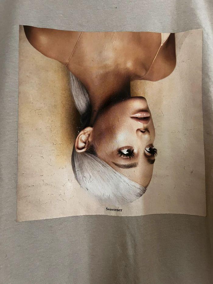 T-shirt Ariana Grande - photo numéro 2