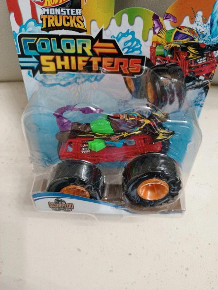 Monster truck hot Wheels Color Shifters "Scorpedo" neuf 1/64 - photo numéro 2