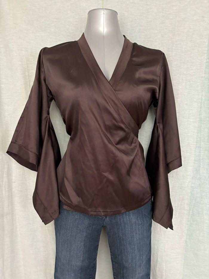 Superbe blouse cache coeur kimono marron satiné neuf L - photo numéro 2