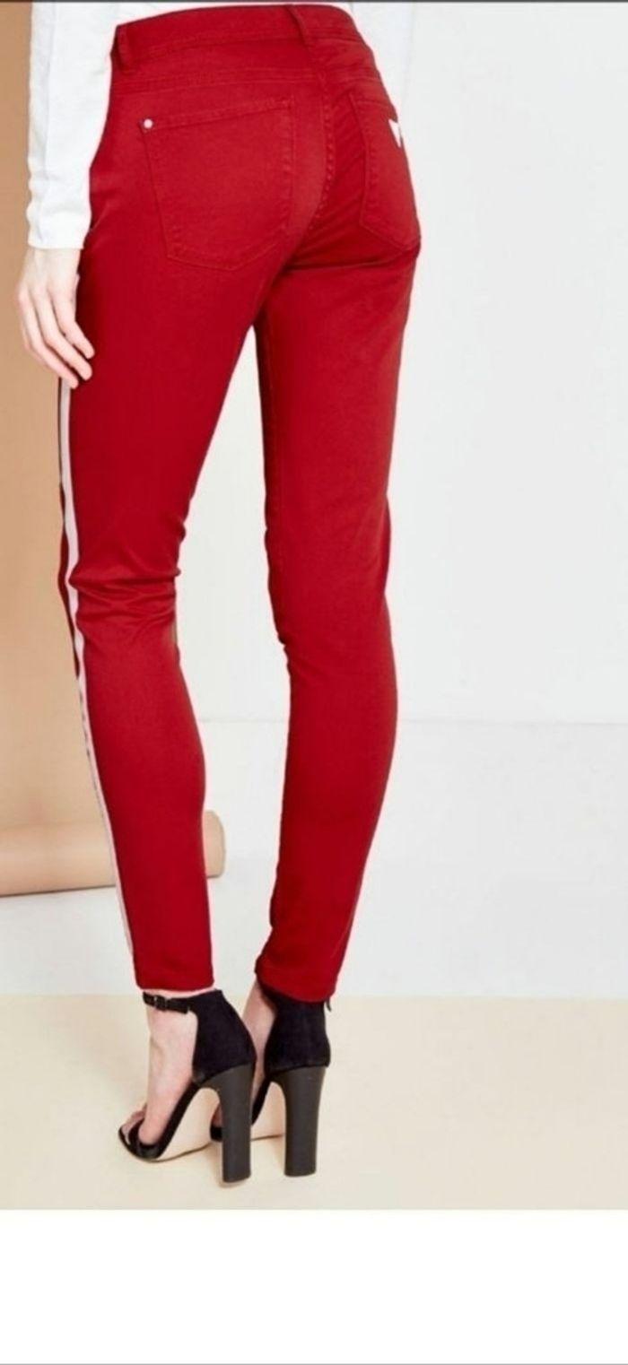 Pantalon femme Guess rouge 36 avec étiquette - photo numéro 2