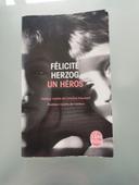 livre « un héros »