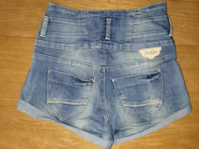 Short jean's taille 32 - photo numéro 2