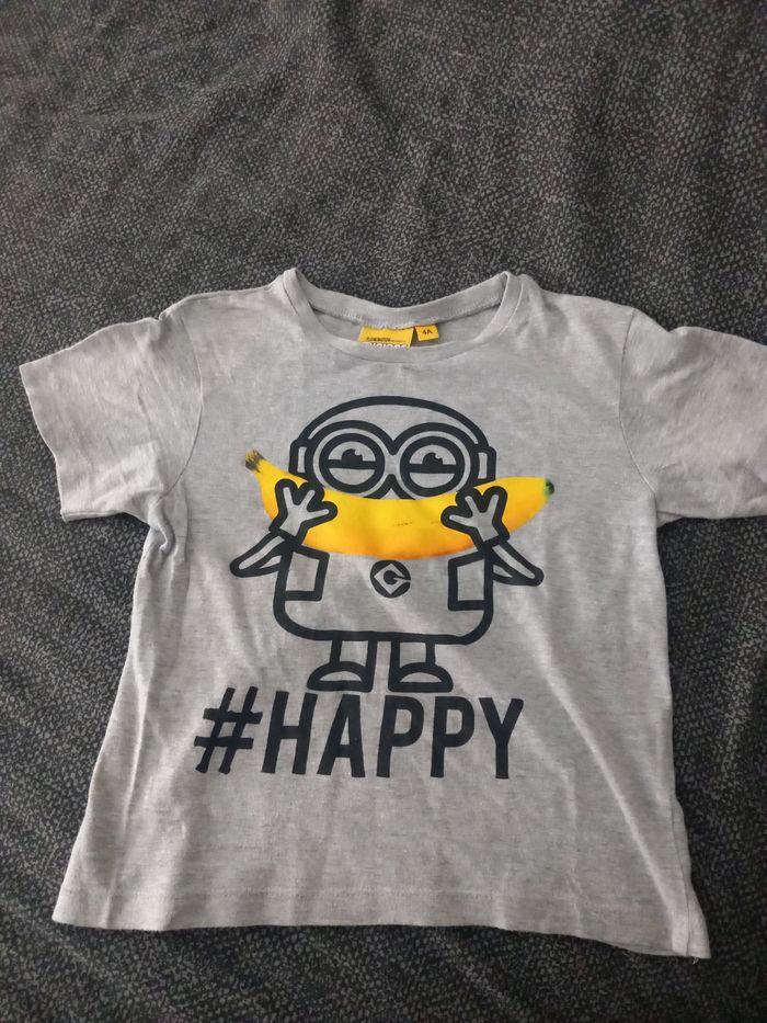 T shirt minions 4 ans - photo numéro 1