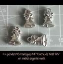 4 x pendentifs breloques MF "Cloche de Noël" R/V en métal argenté vieilli