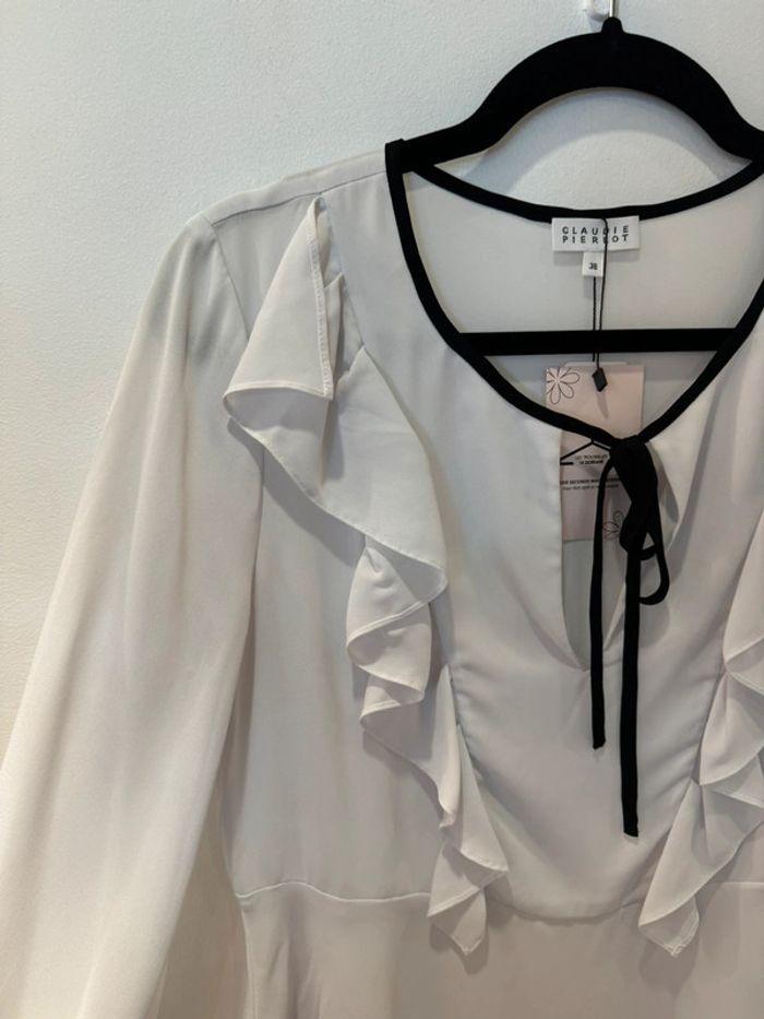 Blouse Claudie Pierlot blanche évasée Taille 38 - photo numéro 2