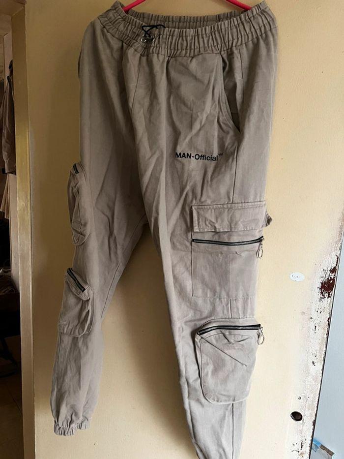 Pantalon Cargo M bon état Man Official - photo numéro 1