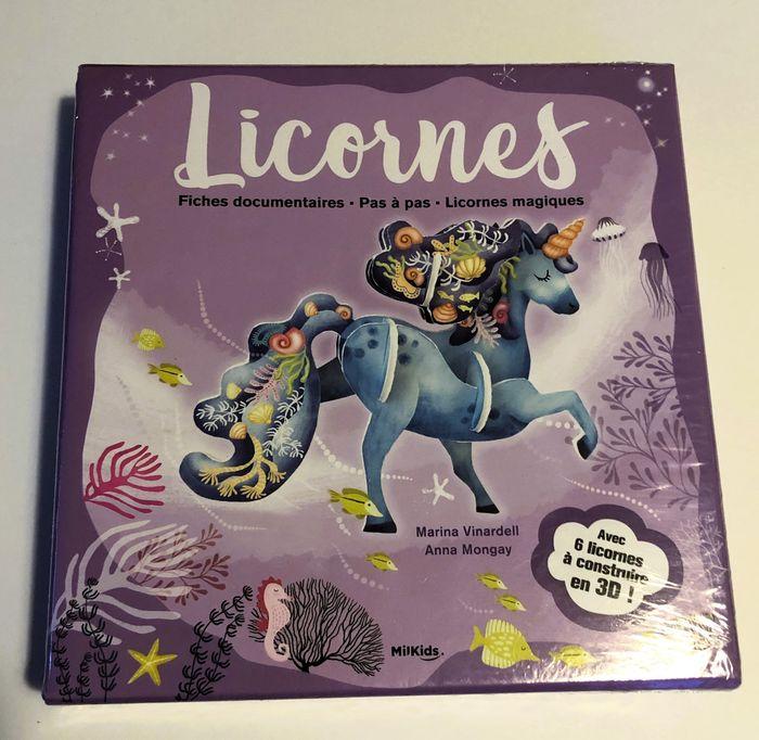 Coffret livre et kit de construction 3D licornes neuf - photo numéro 1