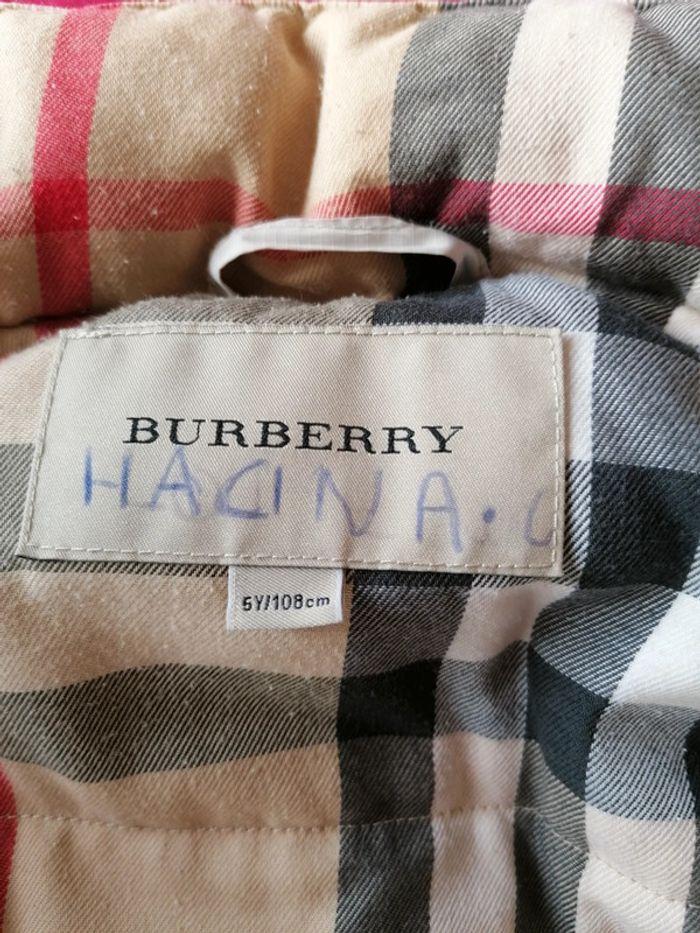 Doudoune burberry 5 ans - photo numéro 4