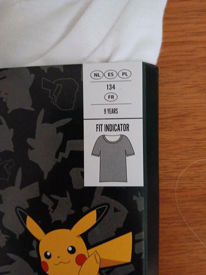 Tee-shirt pikachu 8an - photo numéro 3