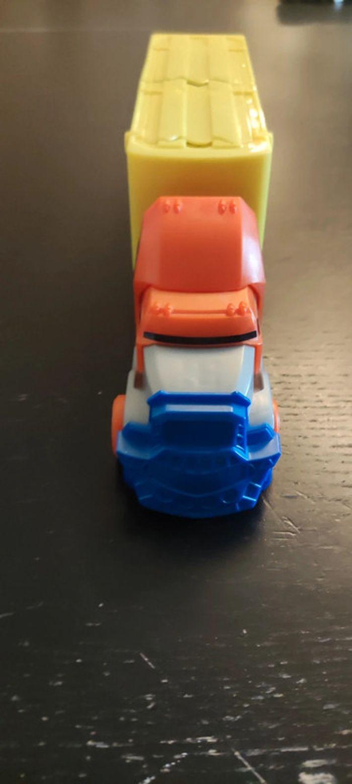 Camion Hotwheels Crash - photo numéro 2