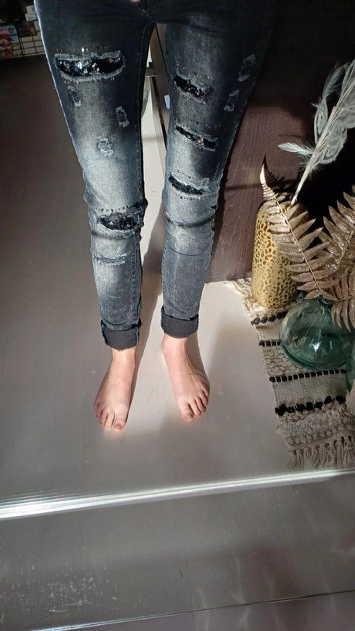 Pantalon gris sequins - photo numéro 3