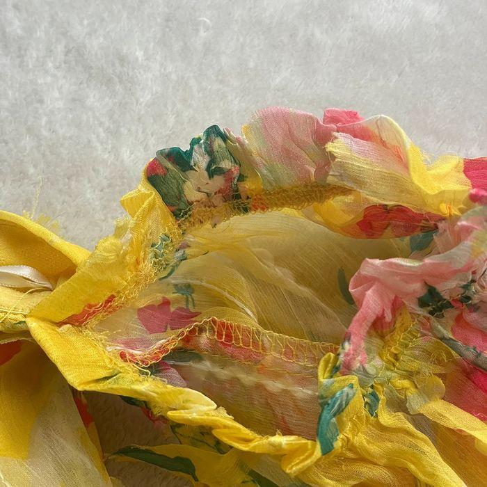 Bustier jaune avec manches et froufrous fleur - photo numéro 6