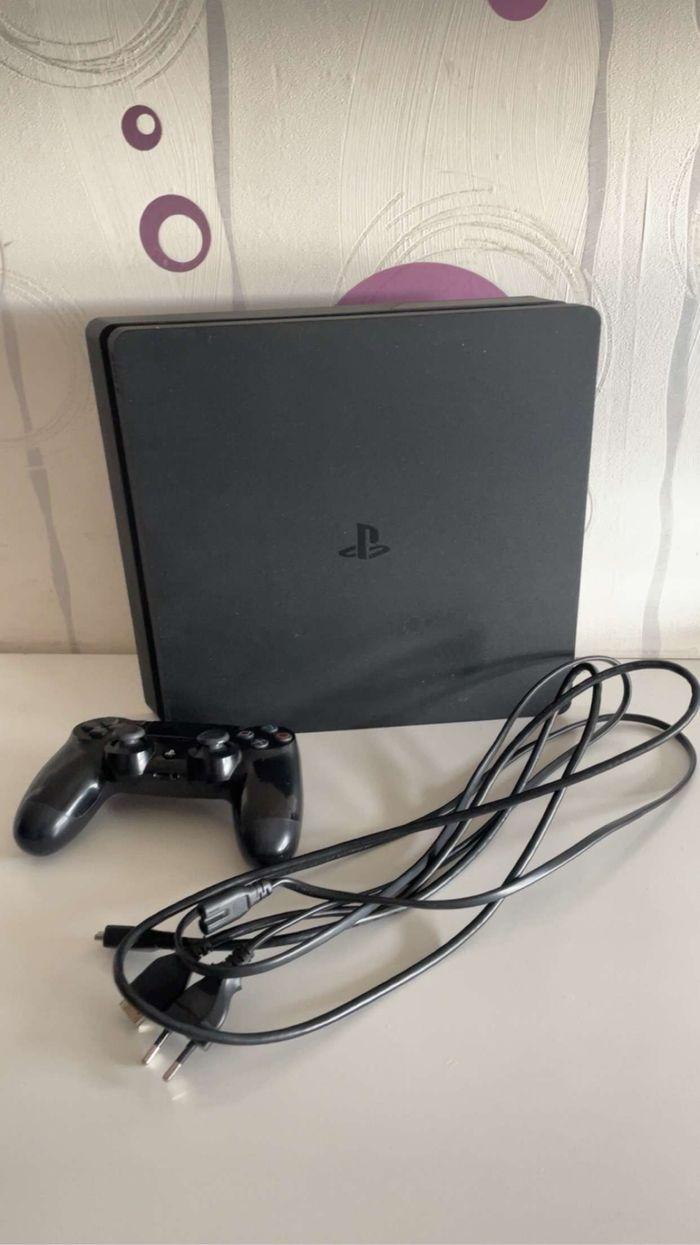 PlayStation 4 Slim noir - photo numéro 2