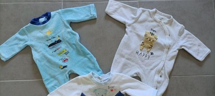 Lot de 3 pyjamas et 4 bodys - photo numéro 3