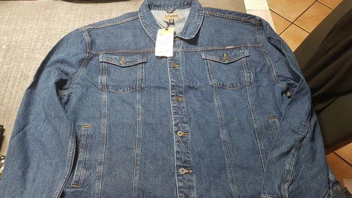 Vends veste en jean neuve . - photo numéro 1