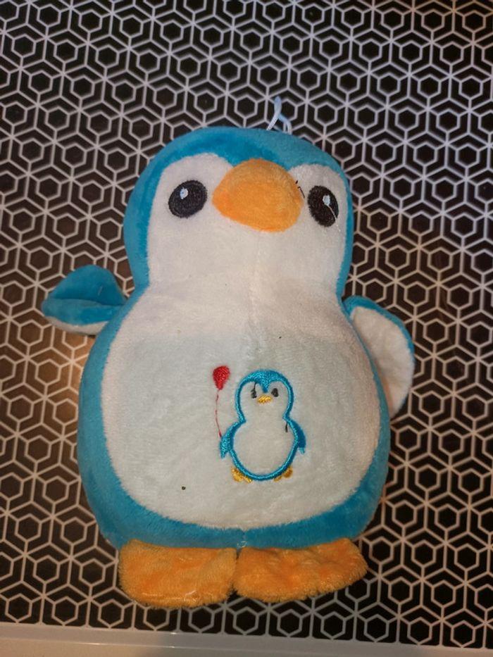 peluche pingouin