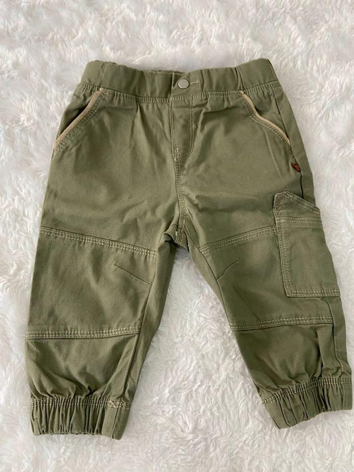 Pantalon jogging cargo kaki Obaibi 12 mois 74 cm comme neuf - photo numéro 2