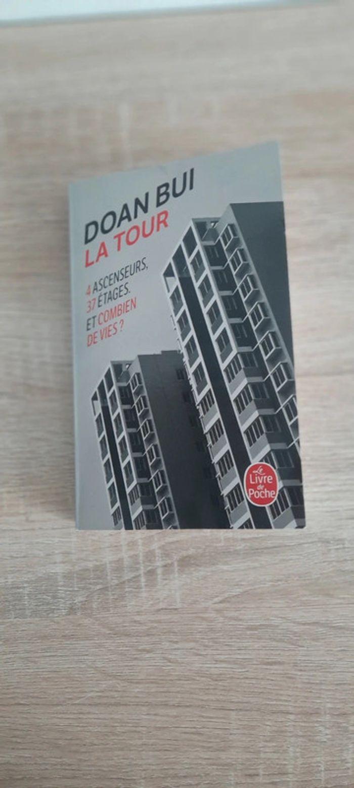 Livre Doan Bui La Tour - photo numéro 1