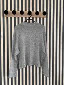 Pull gris