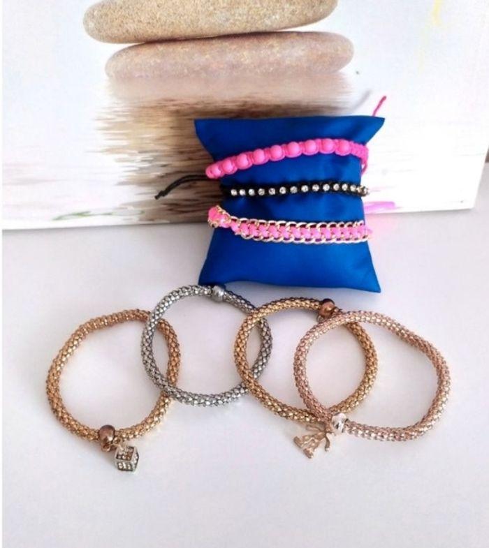 Lot Bracelets, rose et doré avec 2 charms - photo numéro 3