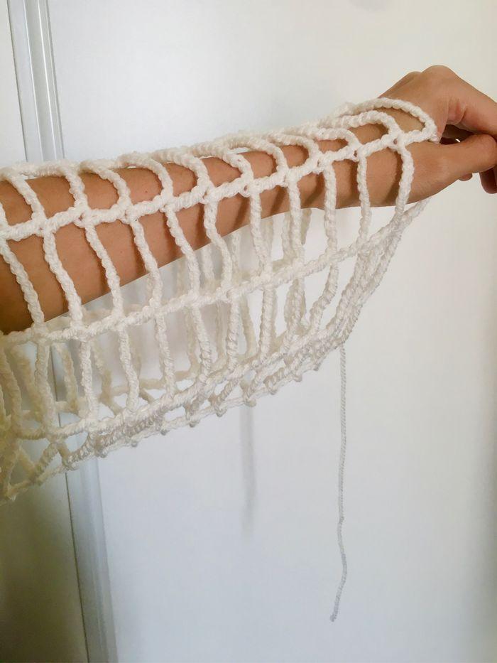 Haut toile d'araignée au crochet - photo numéro 10