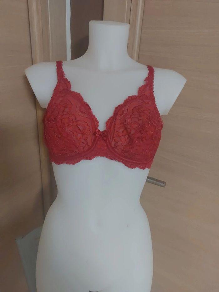 Soutien gorge 90C rouge - photo numéro 1