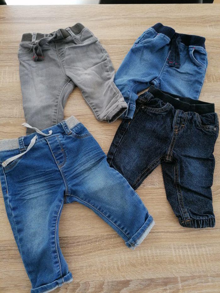 Lot x4 Jeans 6 mois