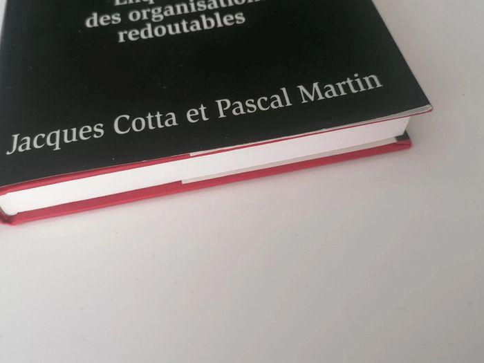 Livre les sectes 📕 - photo numéro 2