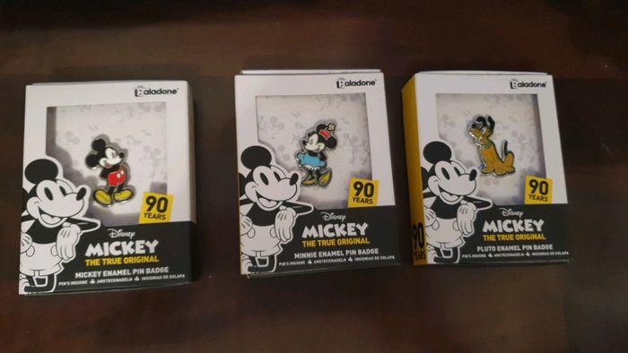 Lot pins Disney Mickey - photo numéro 1