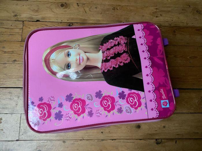 Valise à roulettes Barbie Mattel - photo numéro 1