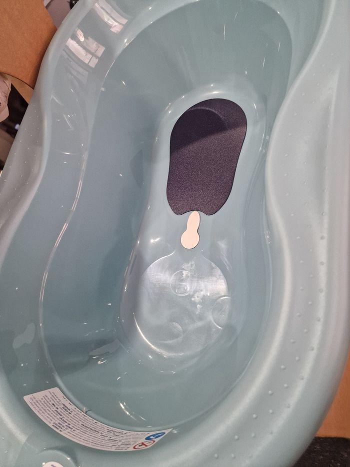 Baignoire sur pied jamais utilisé - photo numéro 3