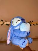 Peluche Disney Stitch avec un Coeur 🩵