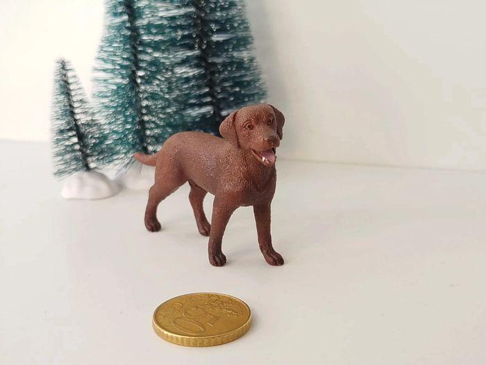 Figurine chien labrador Schleich - photo numéro 1