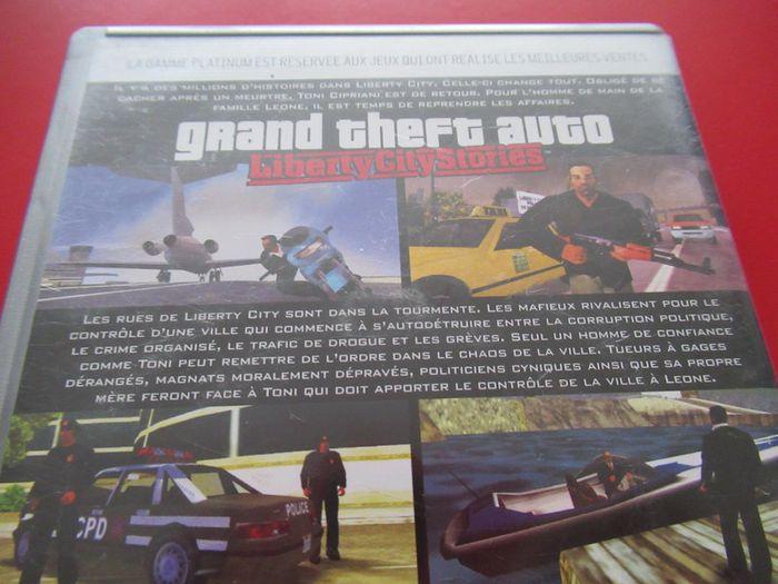 Grand theft auto Liberty City Stories PSP - photo numéro 5