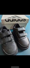 Chaussures bébé adidas gw6455 neuves T19