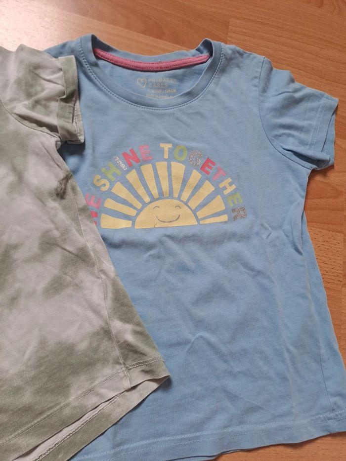 Lot de 2 t-shirts Primark 7-8 ans - photo numéro 3