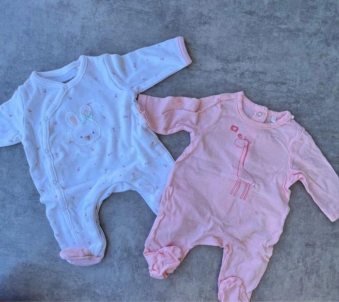 Lot de deux pyjamas naissance - photo numéro 1