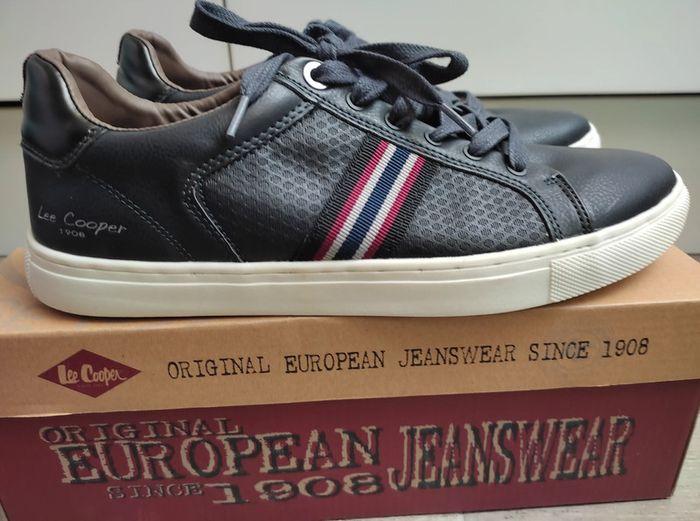 Chaussures Lee Cooper Aylmer taille 44 NEUVES - photo numéro 1