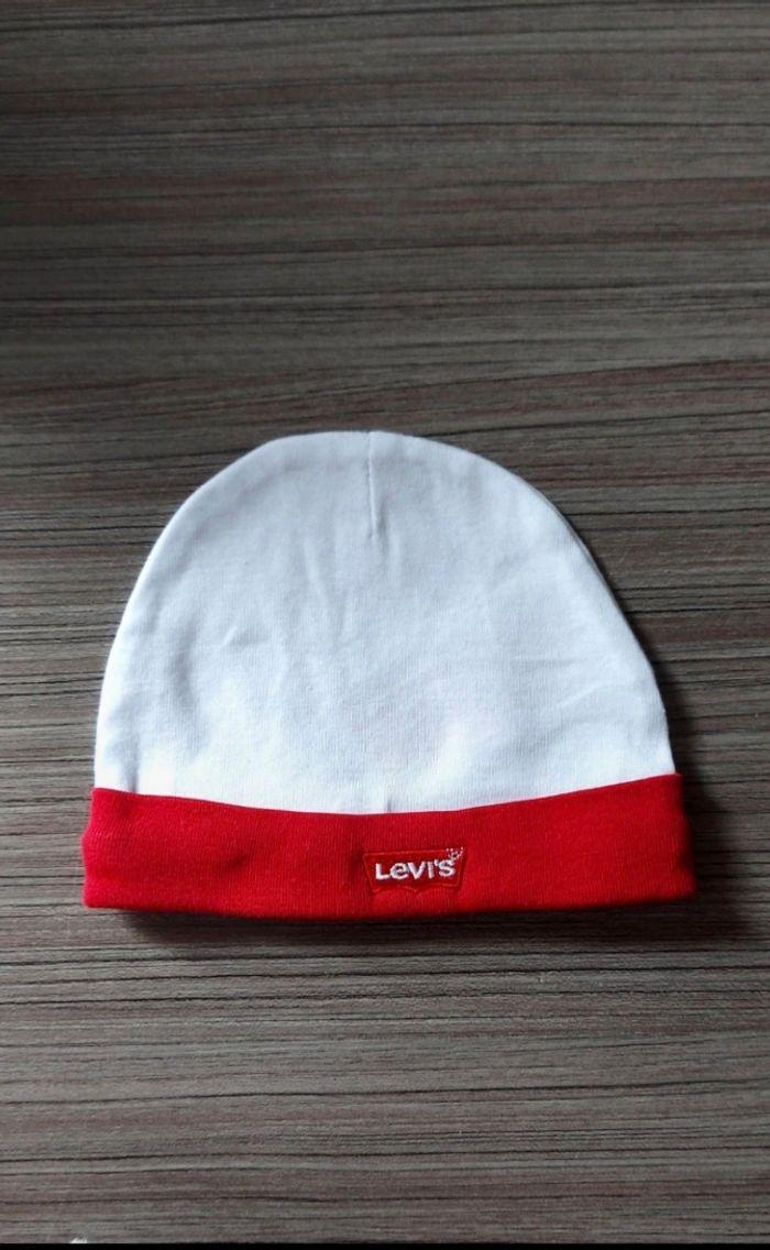 Bonnet Levis