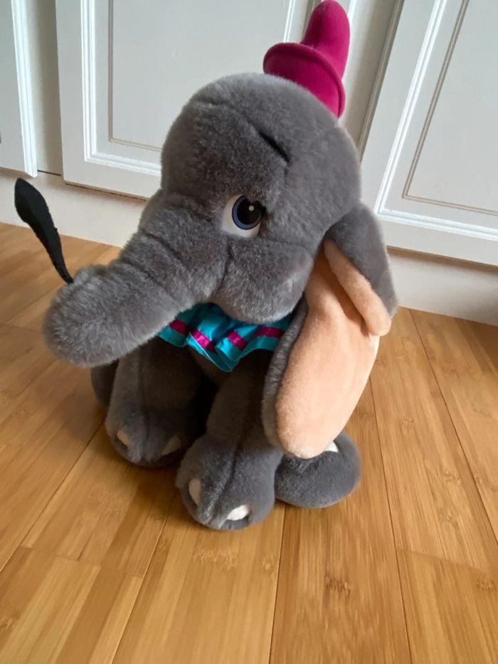 Peluche Dumbo neuve - photo numéro 1