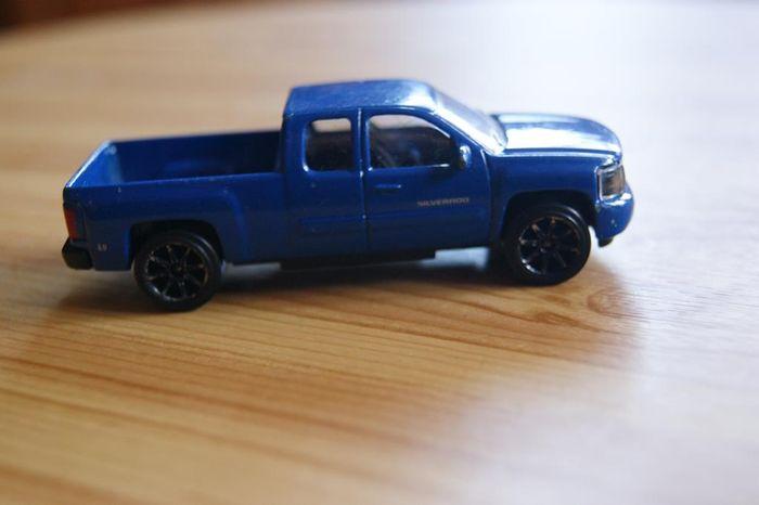 Majorette Chevrolet Silverado - photo numéro 6