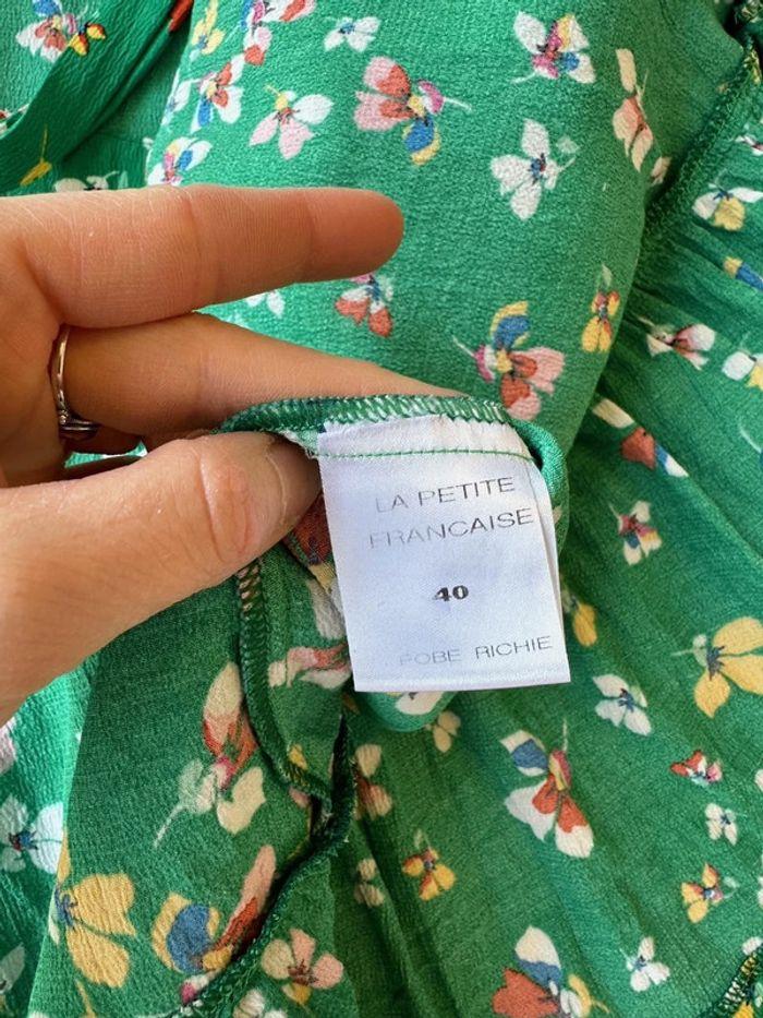 Robe La Petite Française, coupe portefeuille vert à motifs floraux  t40 - photo numéro 8