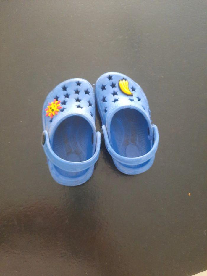 Sabots type crocs taille 18 - photo numéro 5