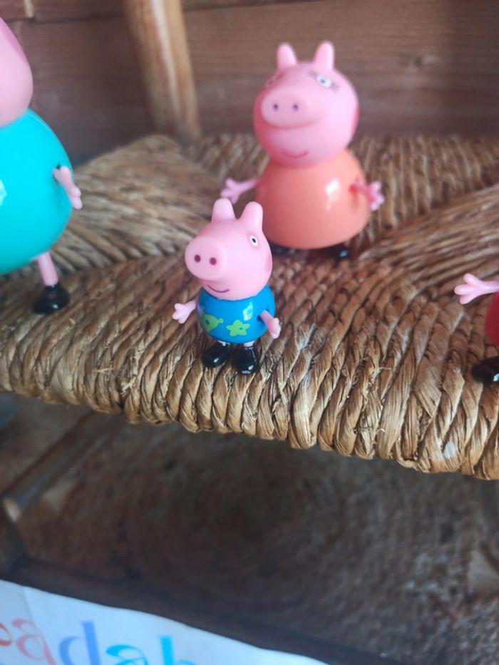 Figurines famille peppa pig tbe - photo numéro 5