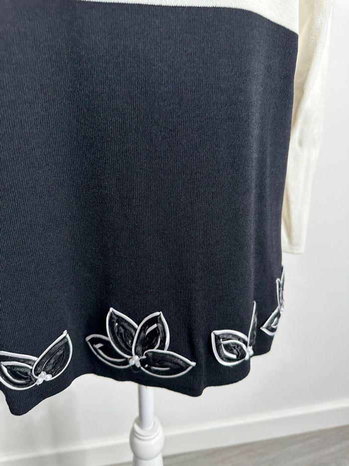 Pull à fleurs et perles noir et blanc T38 M - photo numéro 3