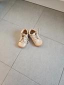 Chaussure fille T23