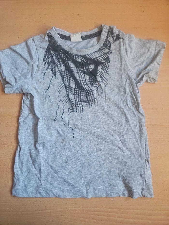 Lot tee-shirts 12-18 mois - photo numéro 11