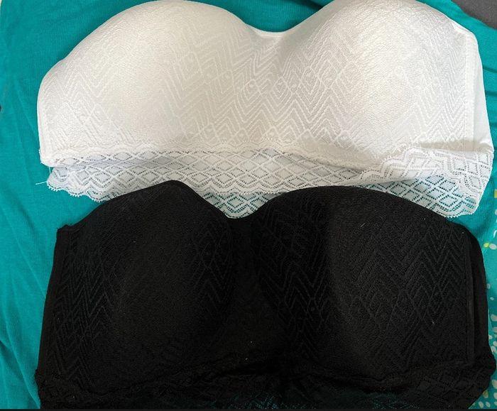 Soutien gorge blanc et noir - photo numéro 1